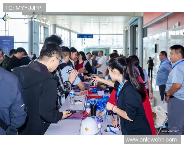 武汉排球队逆袭之路揭秘：从低谷到辉煌的奋斗历程与荣耀时刻